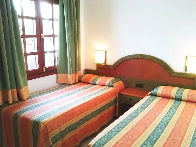 Apartamentos Princesa Guayadeque Puerto del Carmen  2*, Puerto del Carmen (Lanzarote)